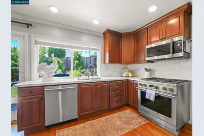 19009 Helton St, Castro Valley, CA 94546 - Photo 13