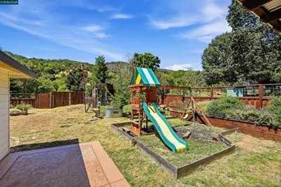 1911 Franklin Canyon Rd, Martinez, CA 94553 - Photo 31