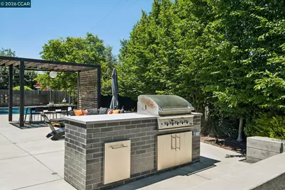 1237 Lancashire, Concord, CA 94518 - Photo 69