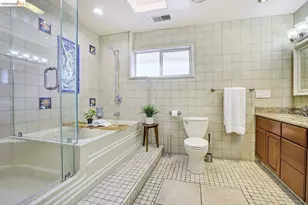 2635 10th St, Oakland, CA 94601 - Photo 39