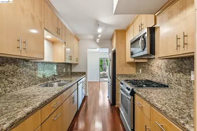 1833 Holland Dr, Walnut Creek, CA 94596 - Photo 11