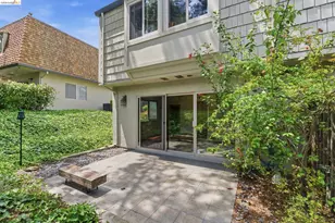 1833 Holland Dr, Walnut Creek, CA 94596 - Photo 17
