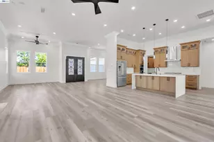 5210 Shirehills Ln, Carmichael, CA 95608 - Photo 13