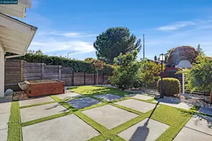335 Lakeside Ct, Martinez, CA 94553 - Photo 39