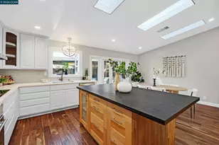 335 Lakeside Ct, Martinez, CA 94553 - Photo 11