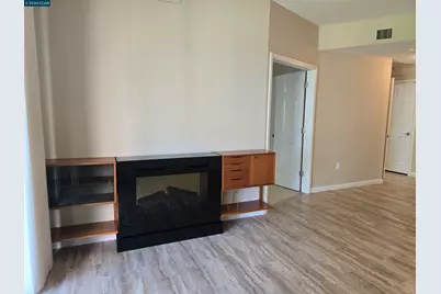 1860 Tice Creek Dr #1208, Walnut Creek, CA 94595 - Photo 9