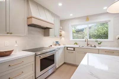 4029 Aliso, Oakland, CA 94619 - Photo 13