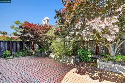 48 Southwind Cir, Richmond, CA 94804 - Photo 33