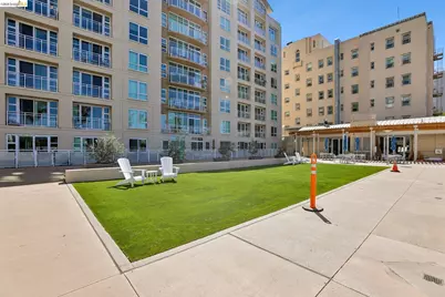 1 Lakeside Dr #1608, Oakland, CA 94612 - Photo 39