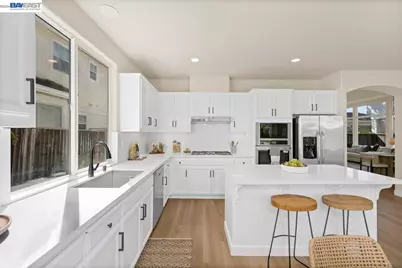 8232 Tanforan Ct, Newark, CA 94560 - Photo 17
