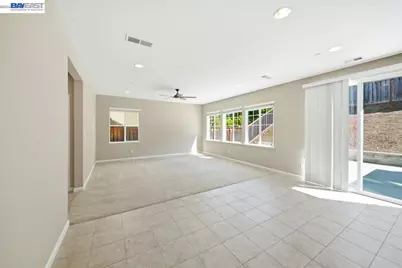 1172 Sagardia Way, Gilroy, CA 95020 - Photo 9