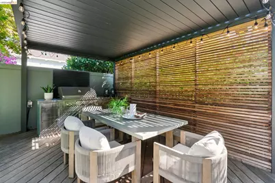 901 Paramount Rd, Oakland, CA 94610 - Photo 53