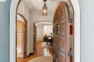 901 Paramount Rd, Oakland, CA 94610 - Photo 5