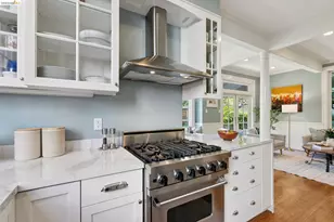 901 Paramount Rd, Oakland, CA 94610 - Photo 21