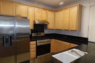 639 Heritage Cir, Ashland, CA 94580 - Photo 5