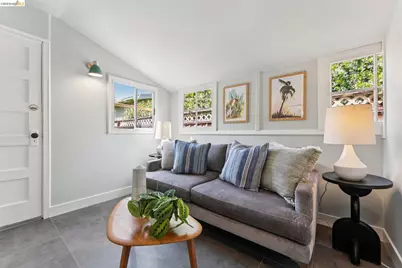 584 Martin St, Oakland, CA 94609 - Photo 27