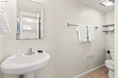 1418 Spruce St, Berkeley, CA 94709 - Photo 55