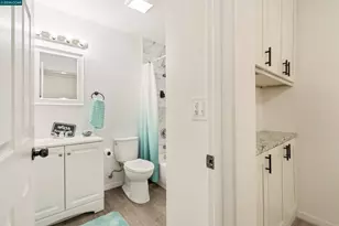 2593 El Portal Dr, San Pablo, CA 94806 - Photo 37
