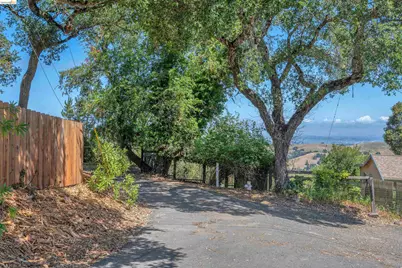 7001 Monte Verde Rd, El Sobrante, CA 94803 - Photo 39