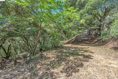 7001 Monte Verde Rd, El Sobrante, CA 94803 - Photo 27