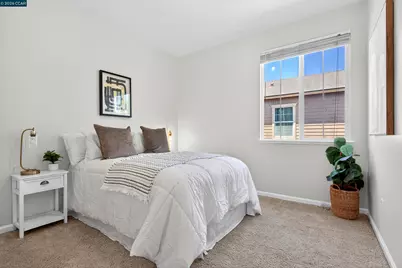 221 Victory Way, Suisun City, CA 94585 - Photo 47