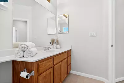 221 Victory Way, Suisun City, CA 94585 - Photo 45