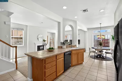 221 Victory Way, Suisun City, CA 94585 - Photo 21
