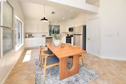 512 Burdick Dr, Bay Point, CA 94565 - Photo 19