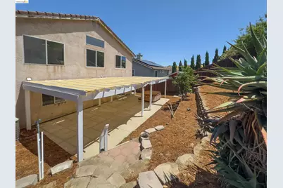 512 Burdick Dr, Bay Point, CA 94565 - Photo 41