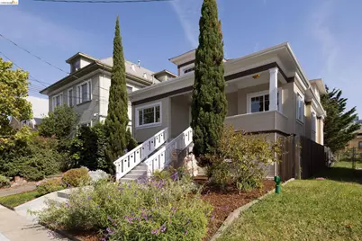 725 54th St, Oakland, CA 94609 - Photo 45