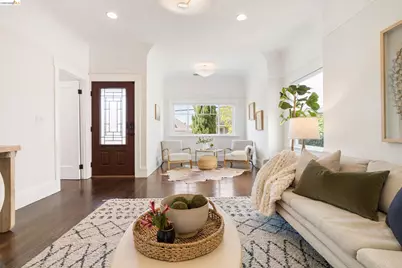 725 54th St, Oakland, CA 94609 - Photo 7