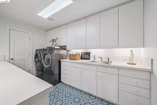2223 Tunnel Rd, Oakland, CA 94611 - Photo 43
