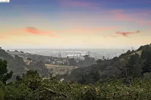 2223 Tunnel Rd, Oakland, CA 94611 - Photo 59