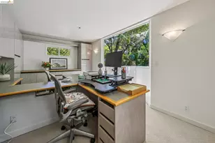 2223 Tunnel Rd, Oakland, CA 94611 - Photo 29