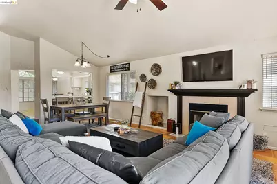 2244 Colonial Ct, Discovery Bay, CA 94505 - Photo 9