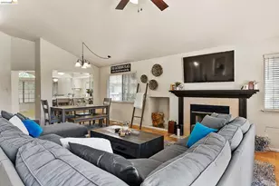 2244 Colonial Ct, Discovery Bay, CA 94505 - Photo 9