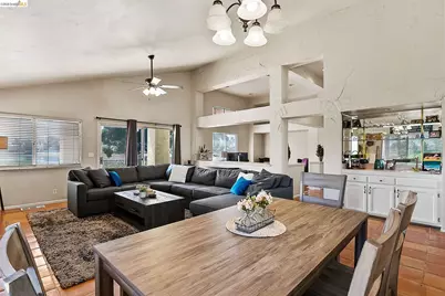 2244 Colonial Ct, Discovery Bay, CA 94505 - Photo 13