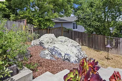 2527 Arlington Blvd, El Cerrito, CA 94530 - Photo 55