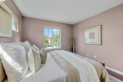 24986 Silverthorne Pl, Hayward, CA 94544 - Photo 39