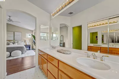 24986 Silverthorne Pl, Hayward, CA 94544 - Photo 37