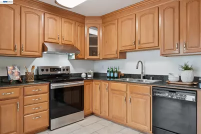 26 Raintree Ct #30, Hayward, CA 94544 - Photo 19