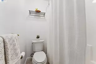 26 Raintree Ct, Hayward, CA 94544 - Photo 45