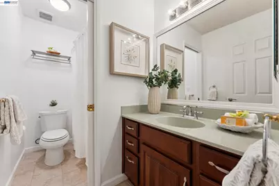 26 Raintree Ct #30, Hayward, CA 94544 - Photo 43