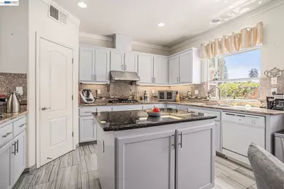 3614 Skypark Pl, Richmond, CA 94806 - Photo 13