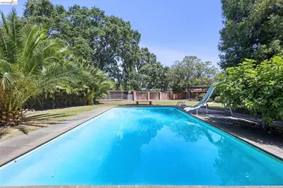 1035 Oak Grove Rd, Concord, CA 94518 - Photo 51