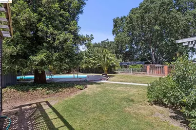 1035 Oak Grove Rd, Concord, CA 94518 - Photo 55
