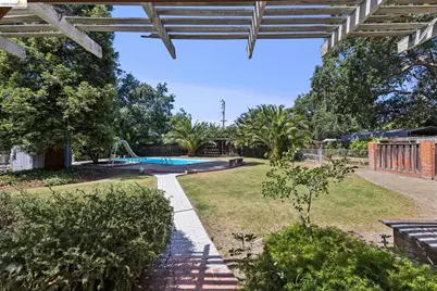 1035 Oak Grove Rd, Concord, CA 94518 - Photo 43