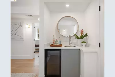 463 44th St, Oakland, CA 94609 - Photo 21