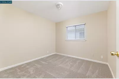 5206 Priscilla Ln, Sacramento, CA 95820 - Photo 11