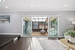 6221 Broadway Ave, Newark, CA 94560 - Photo 11